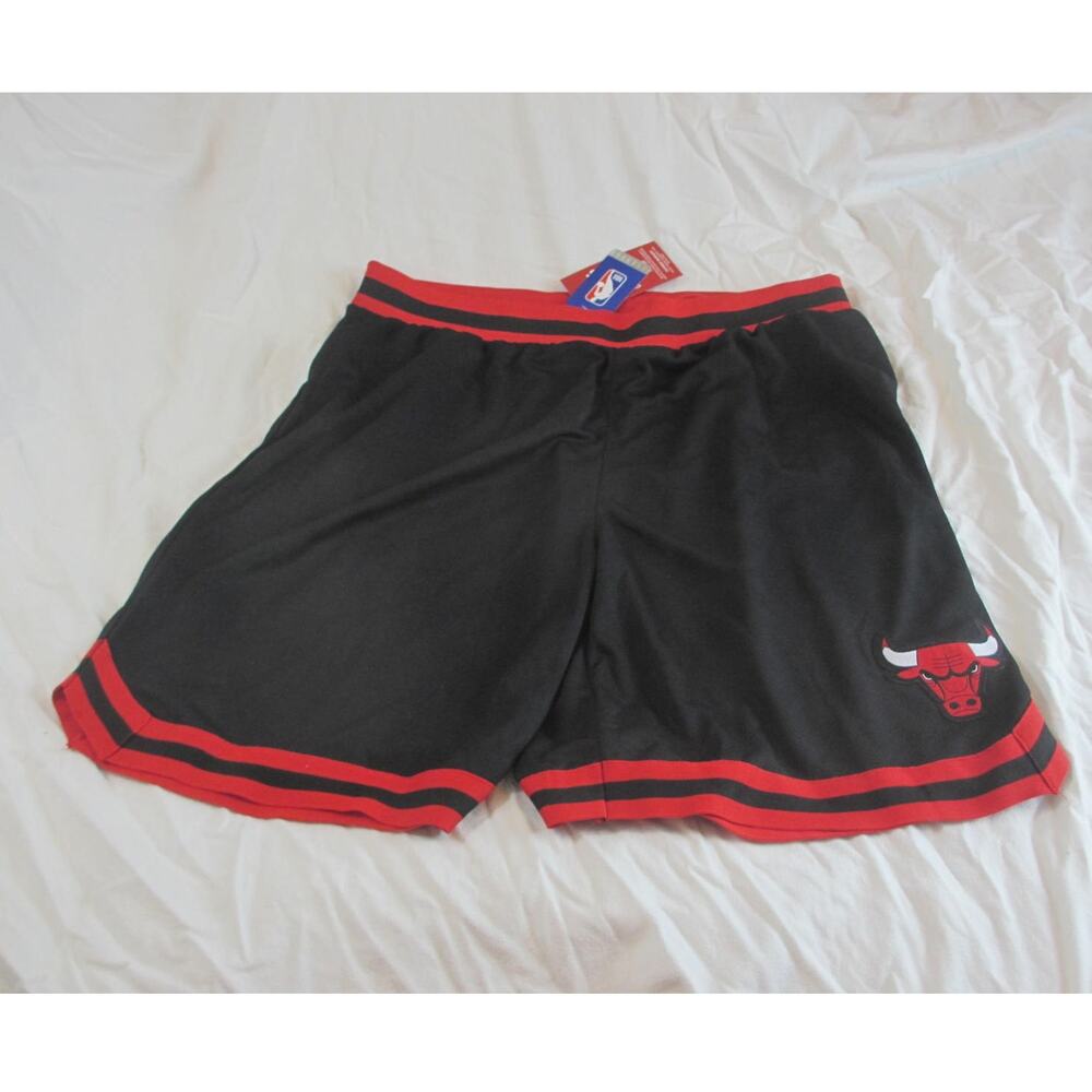 NWT Ultra Game Chicago Bulls Game Shorts XXL Black/Red Logo NBA